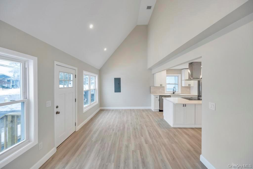 52 Halycon Road, Lindenhurst, NY 11757