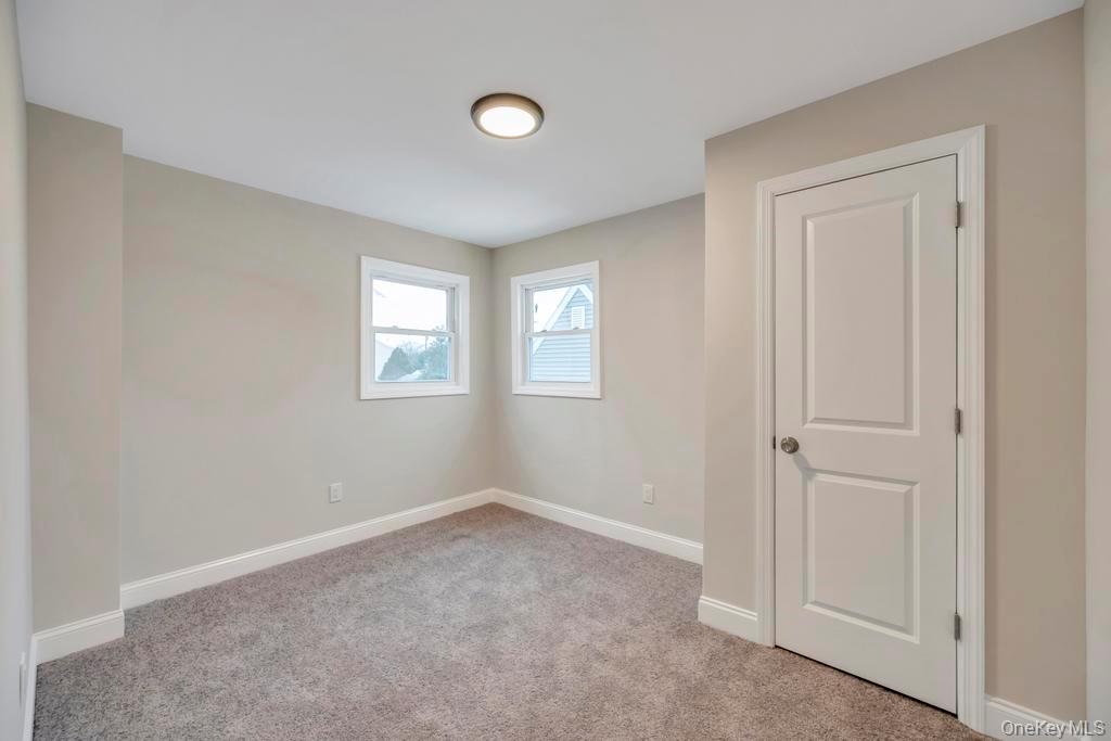 52 Halycon Road, Lindenhurst, NY 11757