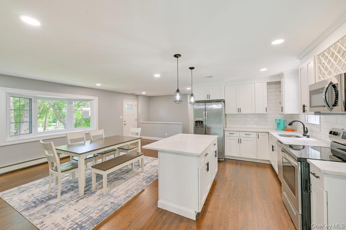 2 Fairview Road, Hampton Bays, NY 11946