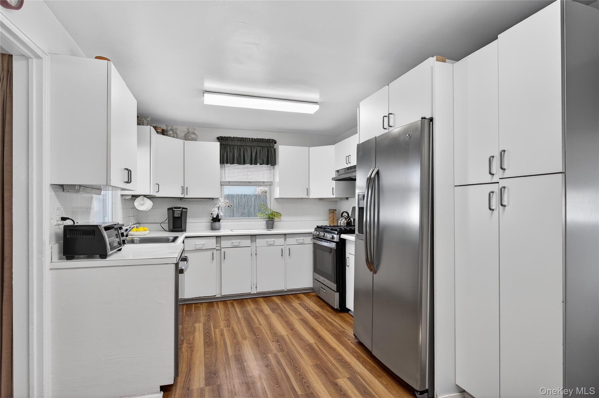 6 Wellington Road, Greenvale, NY 11548