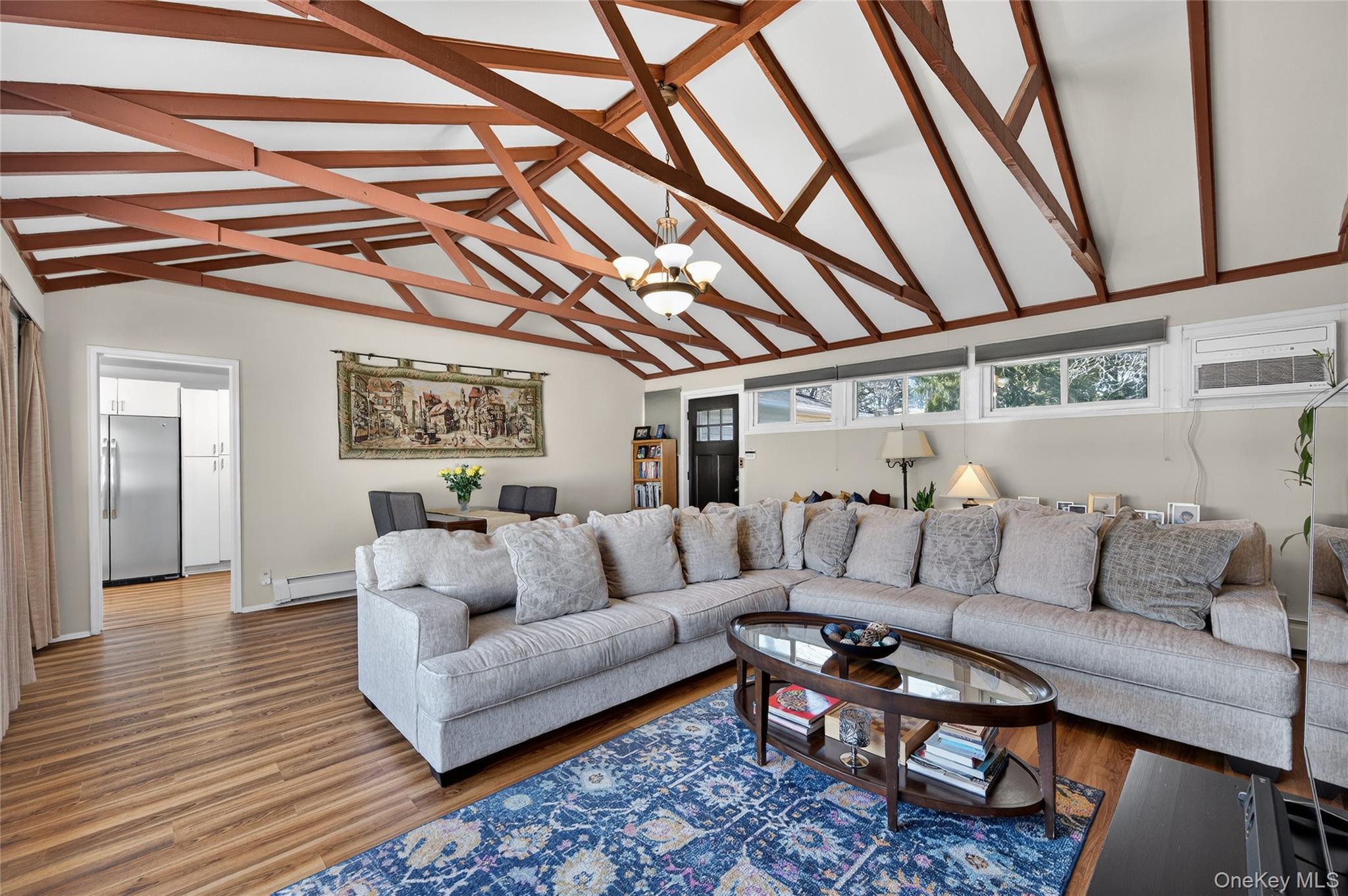 6 Wellington Road, Greenvale, NY 11548