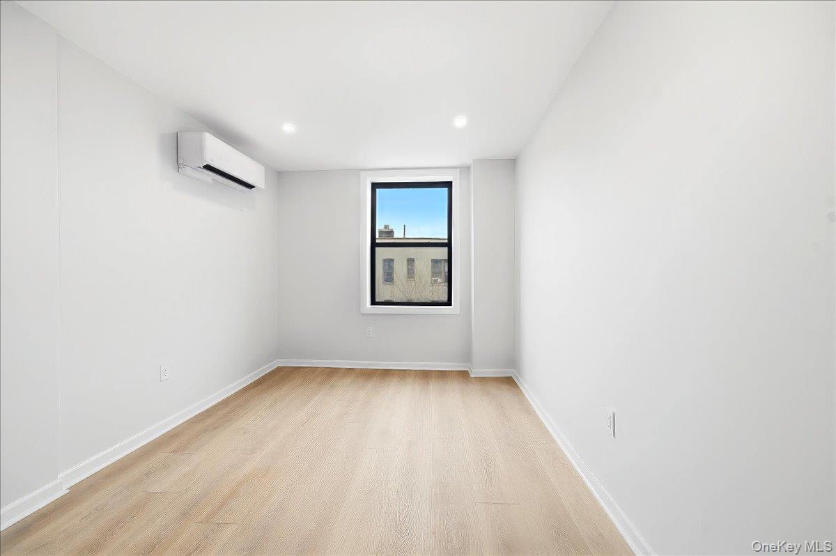 2257 Hampden Place, Bronx, NY 10468