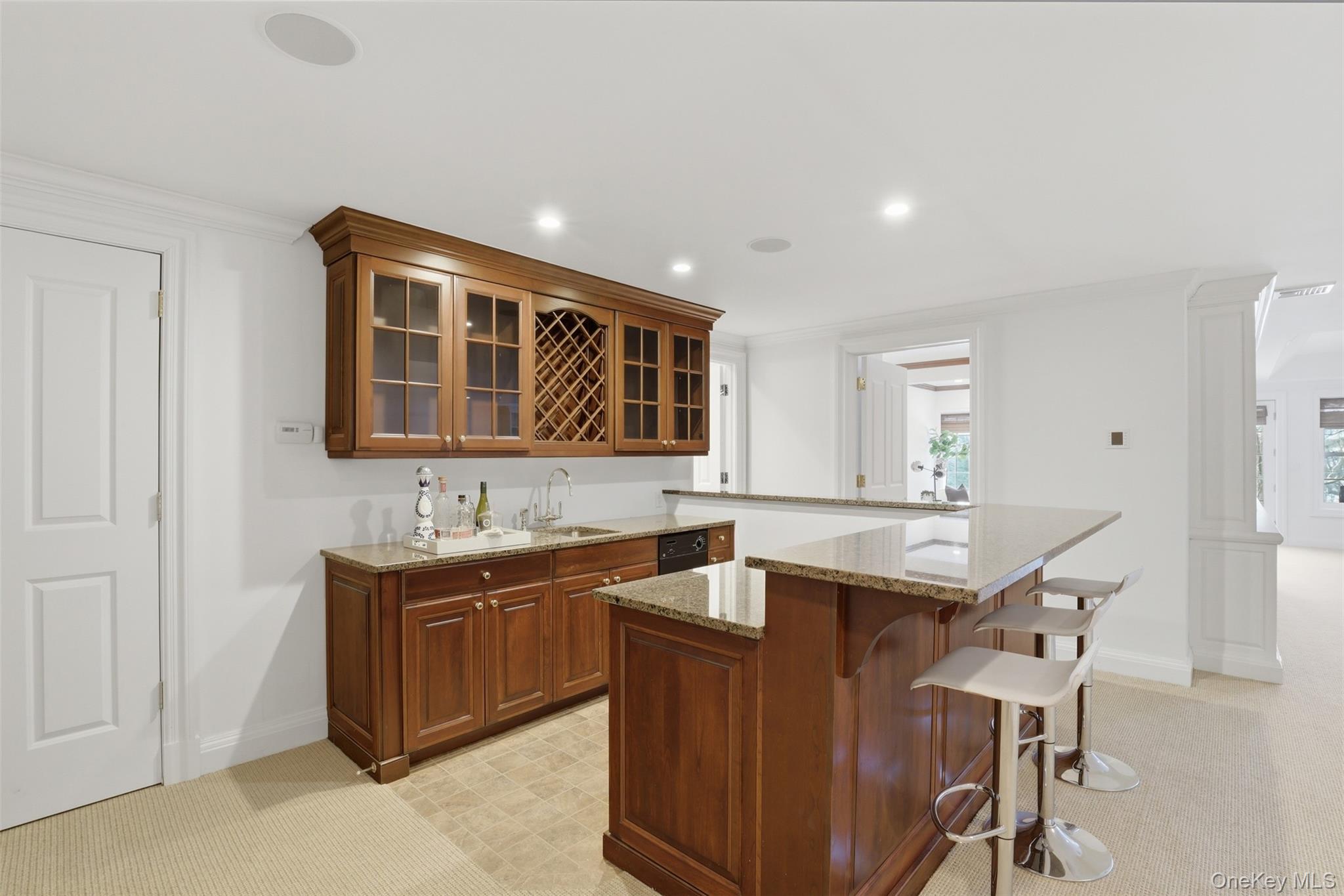 10 Shadow Tree Lane, Briarcliff Manor, NY 10510