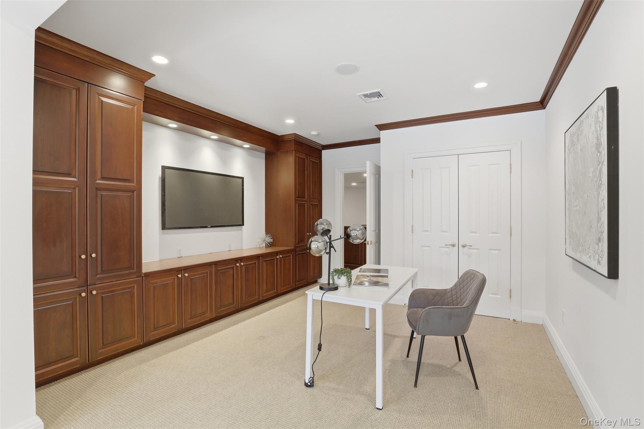 10 Shadow Tree Lane, Briarcliff Manor, NY 10510