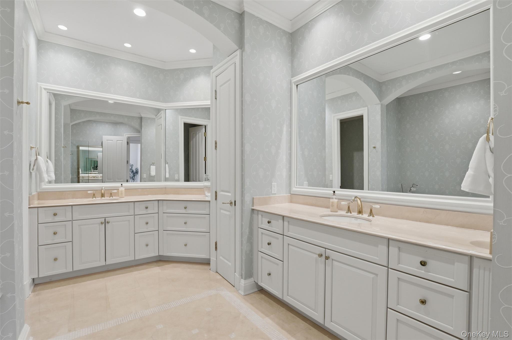 10 Shadow Tree Lane, Briarcliff Manor, NY 10510