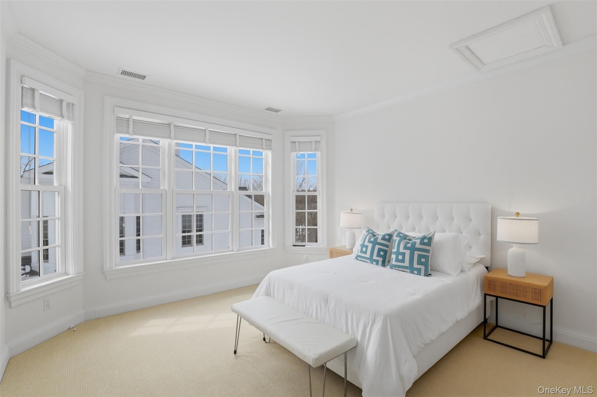 10 Shadow Tree Lane, Briarcliff Manor, NY 10510