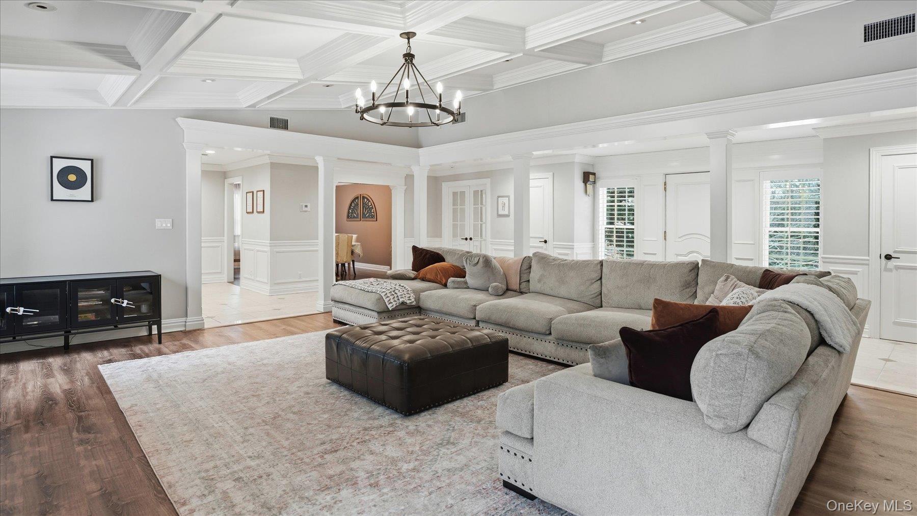 16 Daniel Lane, Dix Hills, NY 11746