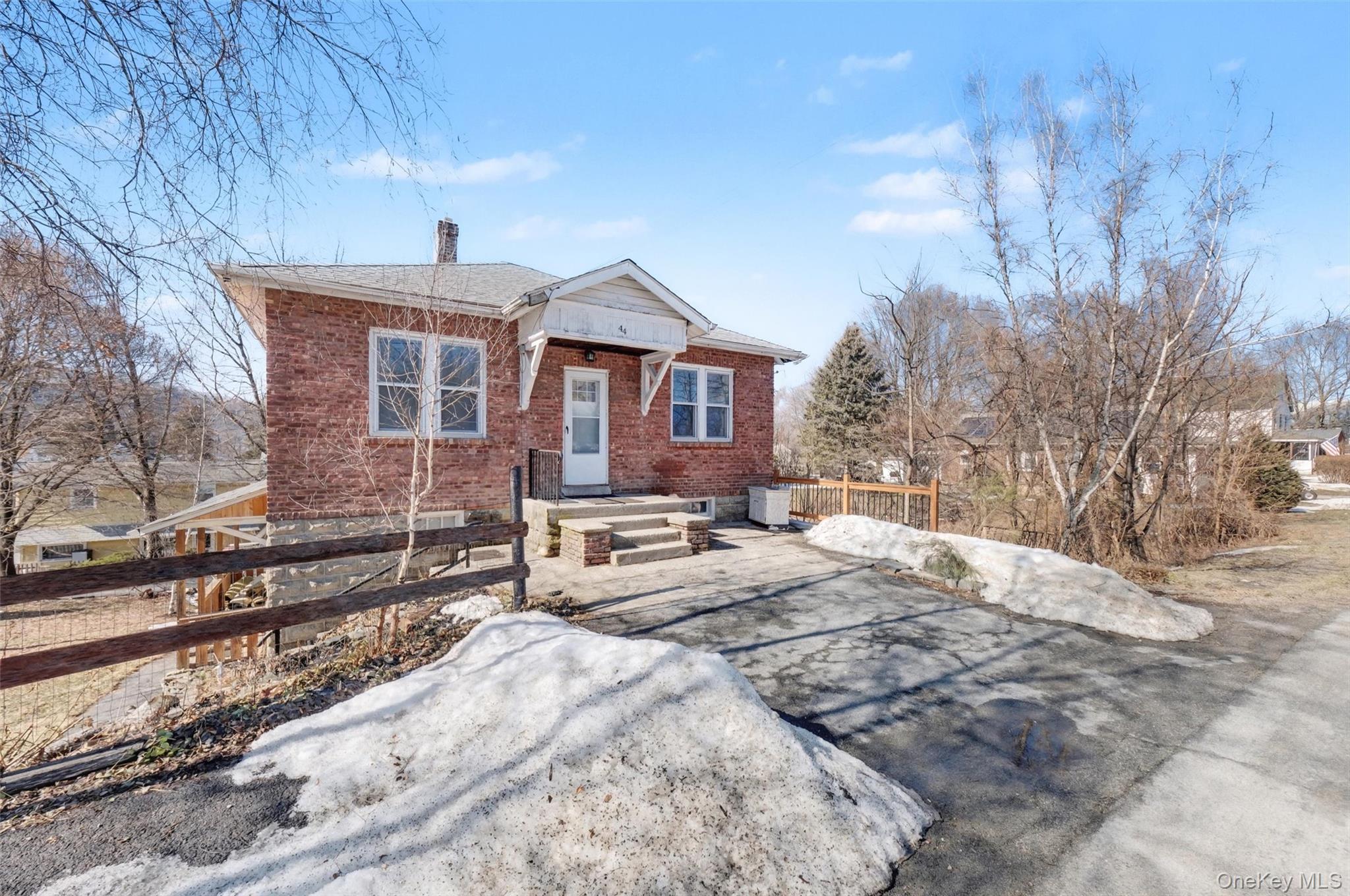 44 Cedar Avenue, New Windsor, NY 12553