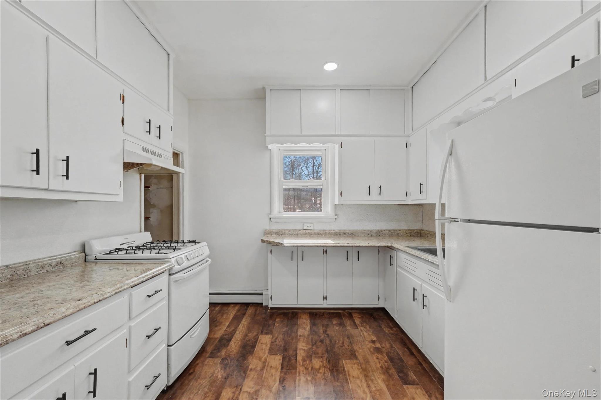 44 Cedar Avenue, New Windsor, NY 12553