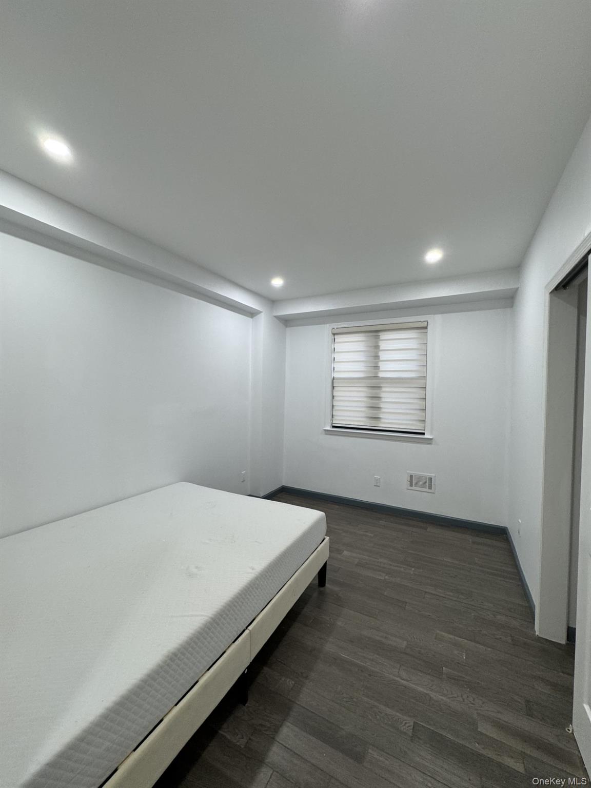 4920 167th Street, Fresh Meadows, NY 11365