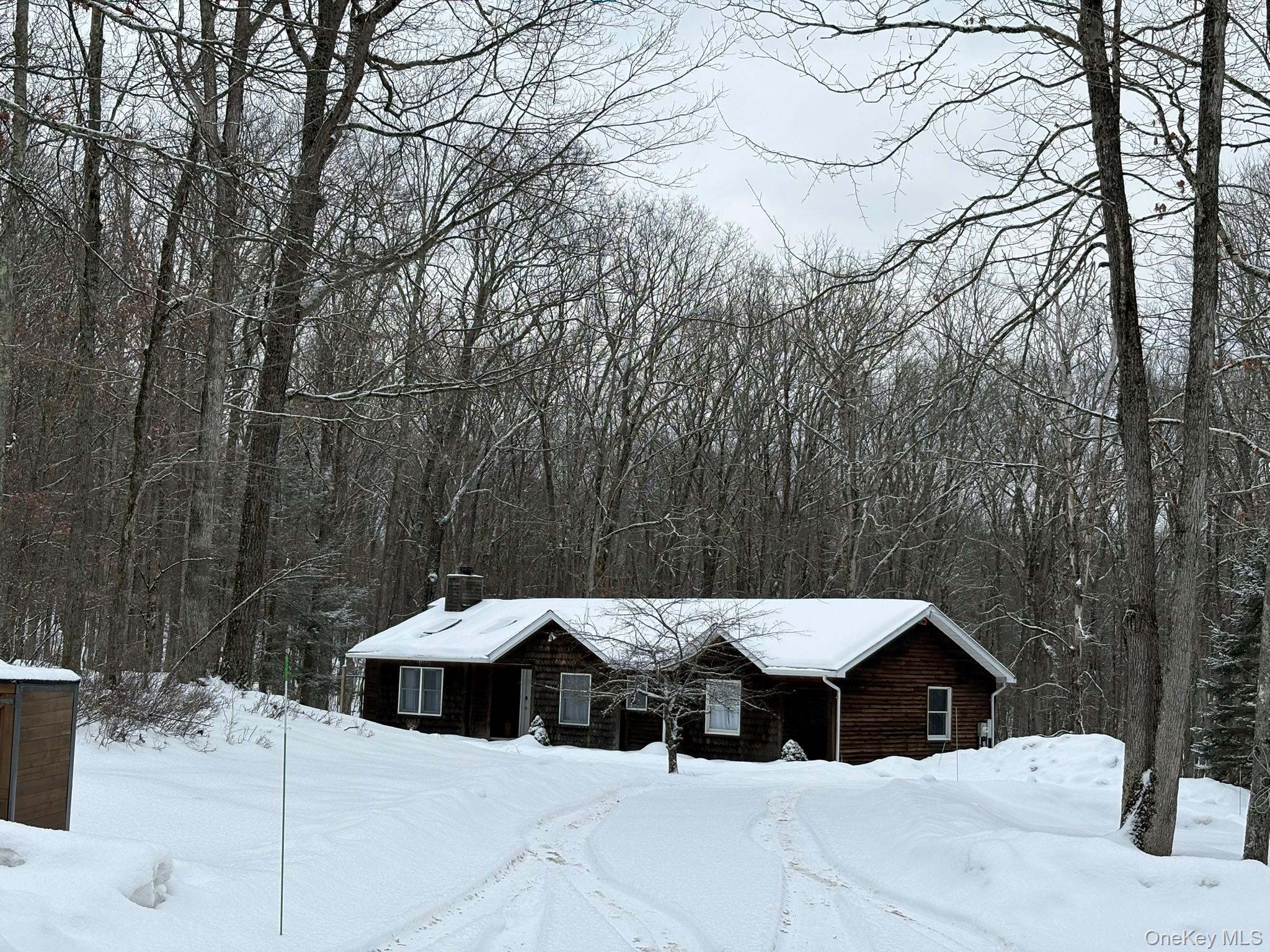 84 Country Road, Callicoon, NY 12723