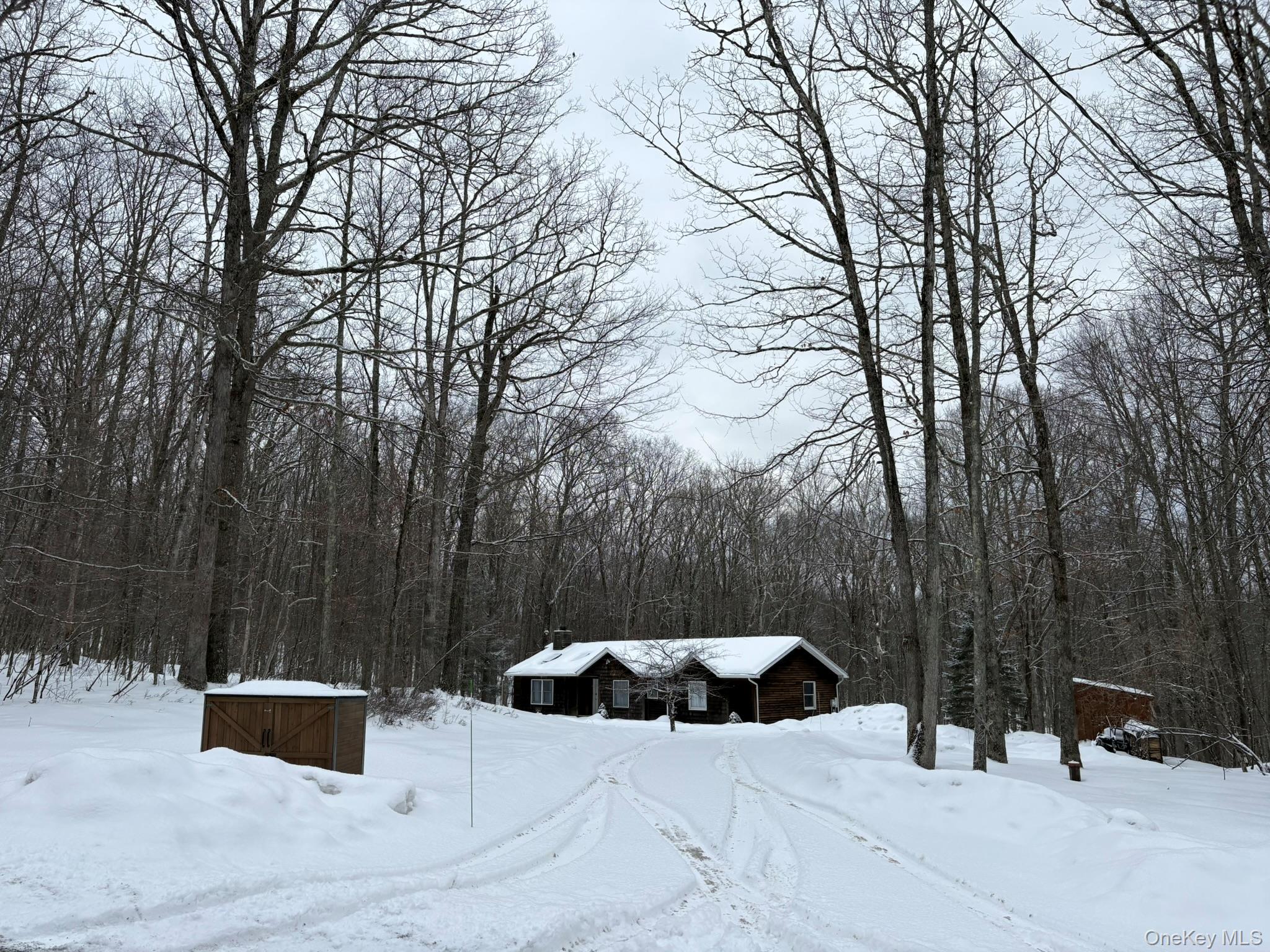 84 Country Road, Callicoon, NY 12723