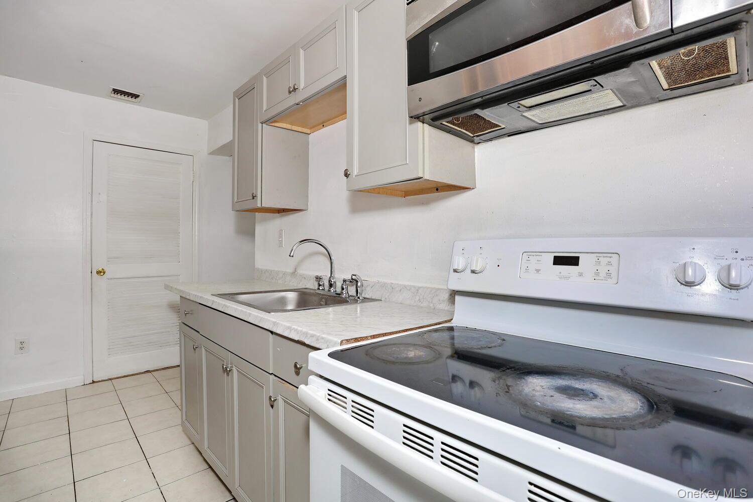 14 Singer Avenue, Spring Valley, NY 10977