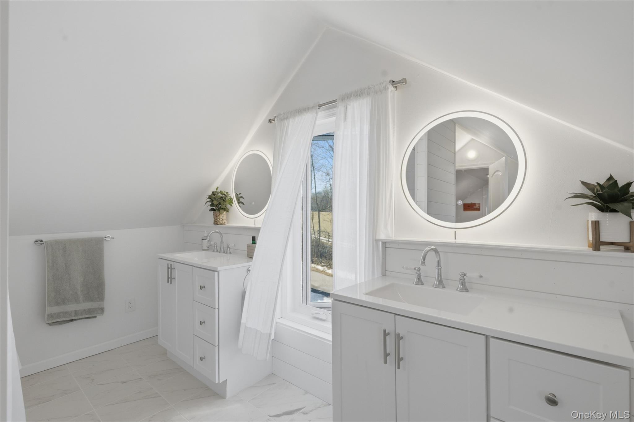 2151 State Route 52, Pine Bush, NY 12566