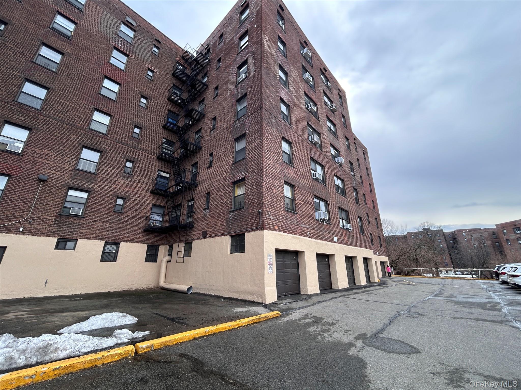 2534 Union Street # 2F, Flushing, NY 11354