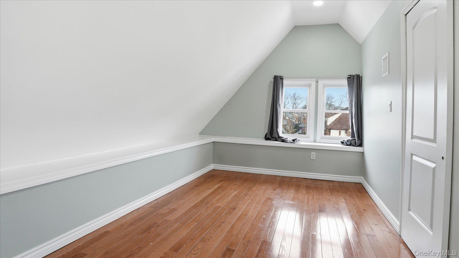 56 Northumberland, Lynbrook, NY 11563