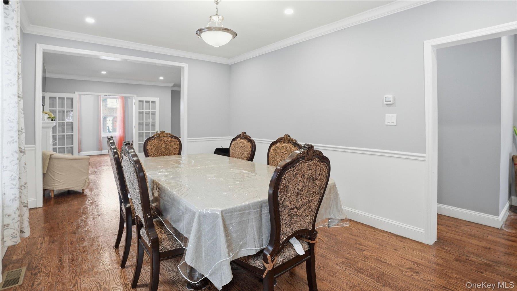 56 Northumberland, Lynbrook, NY 11563