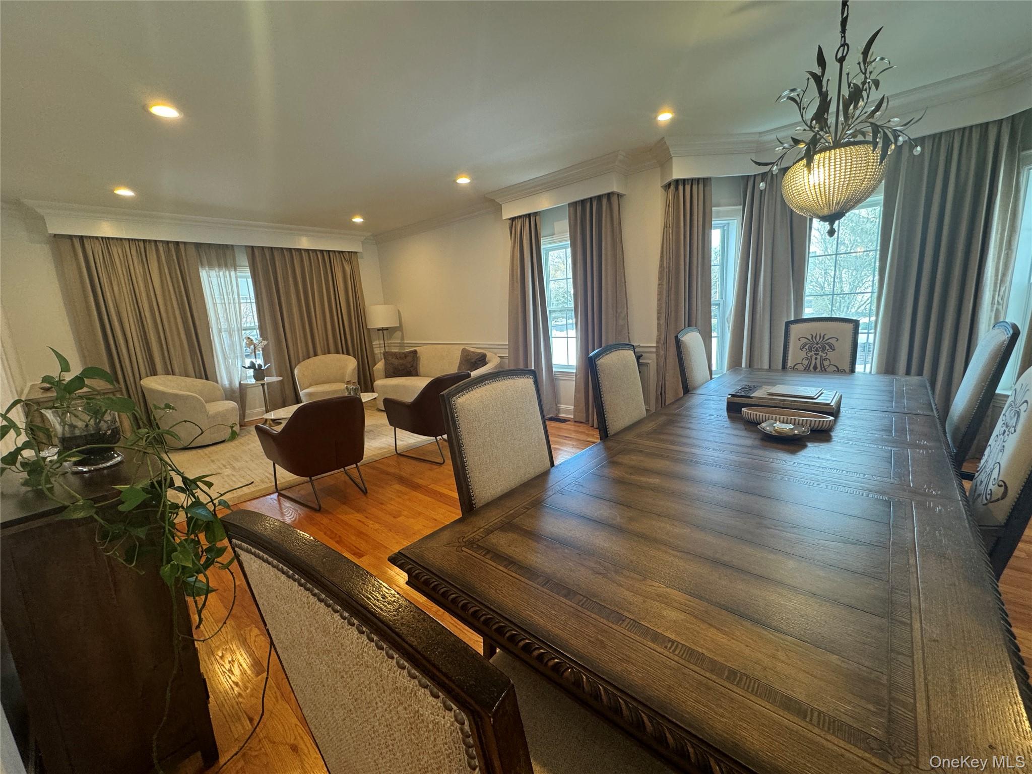 221 Rivendell Court, Melville, NY 11747