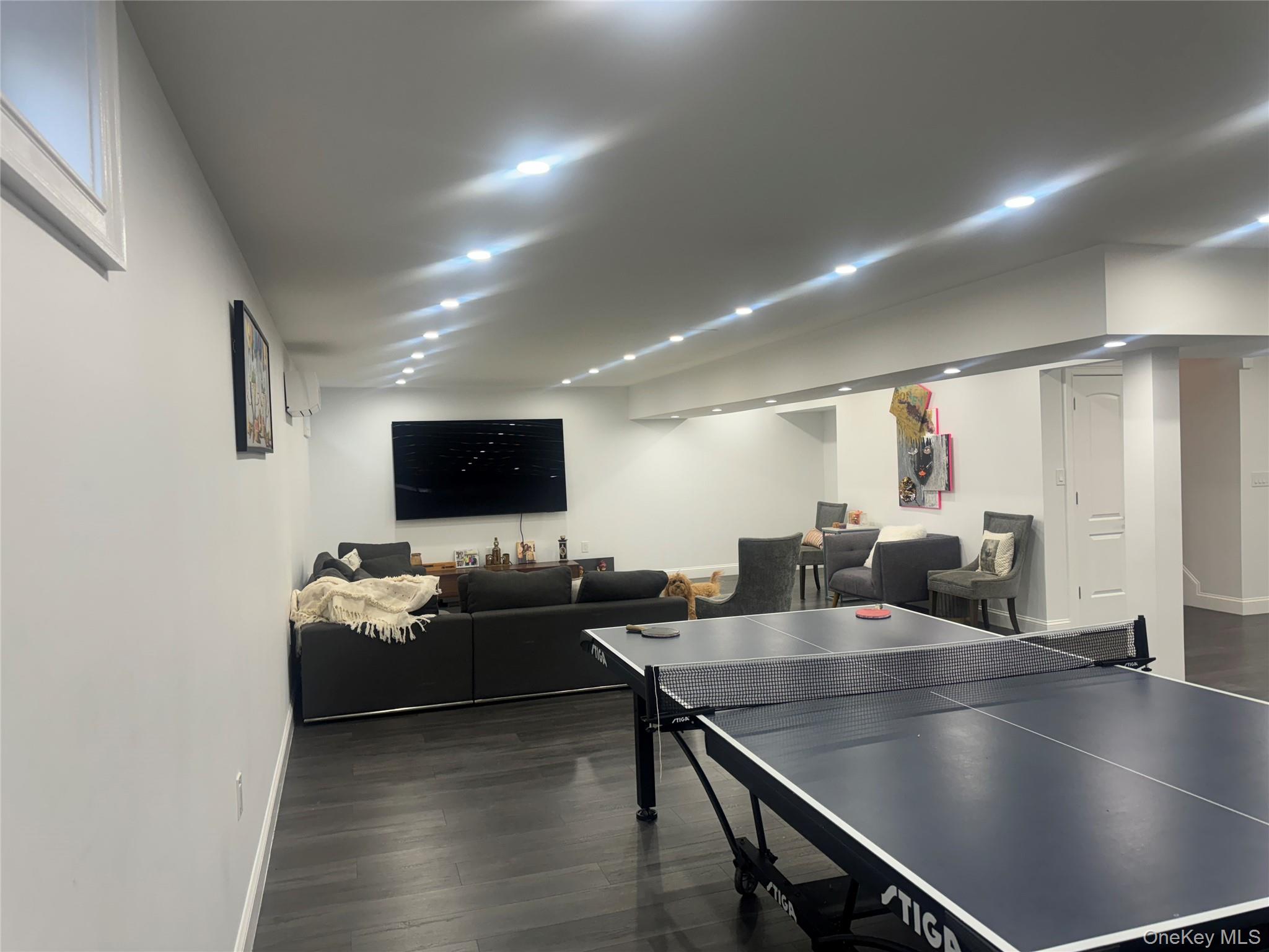 221 Rivendell Court, Melville, NY 11747