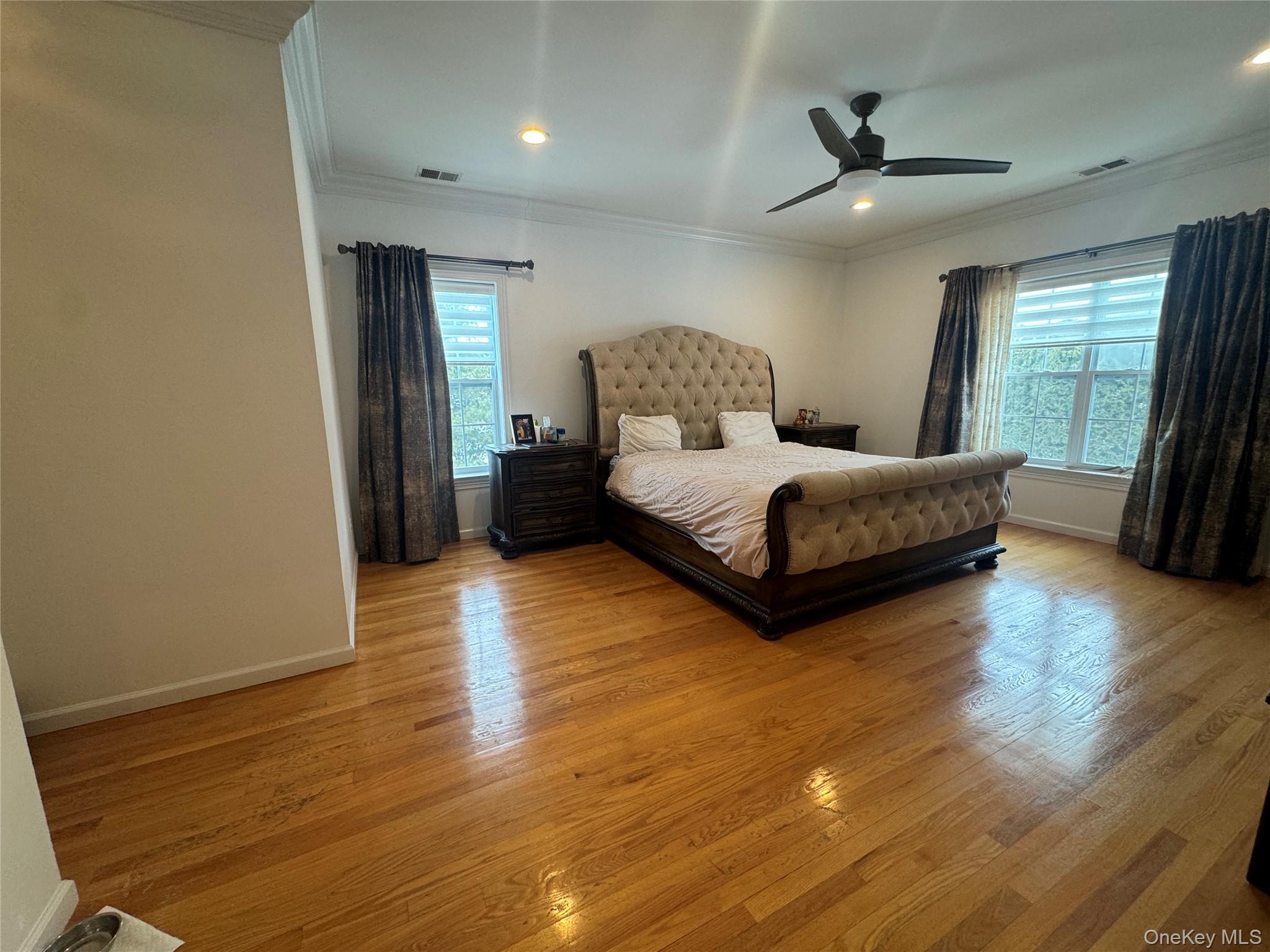 221 Rivendell Court, Melville, NY 11747