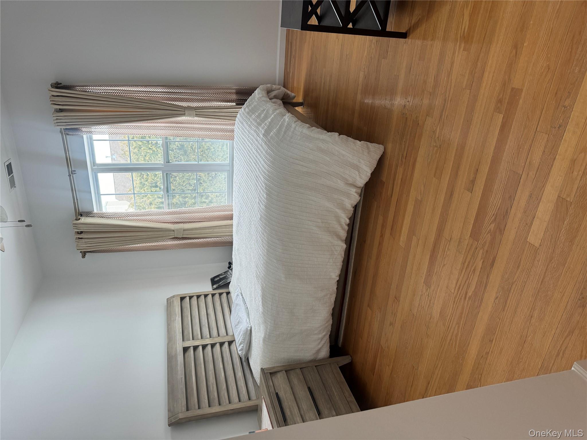 221 Rivendell Court, Melville, NY 11747