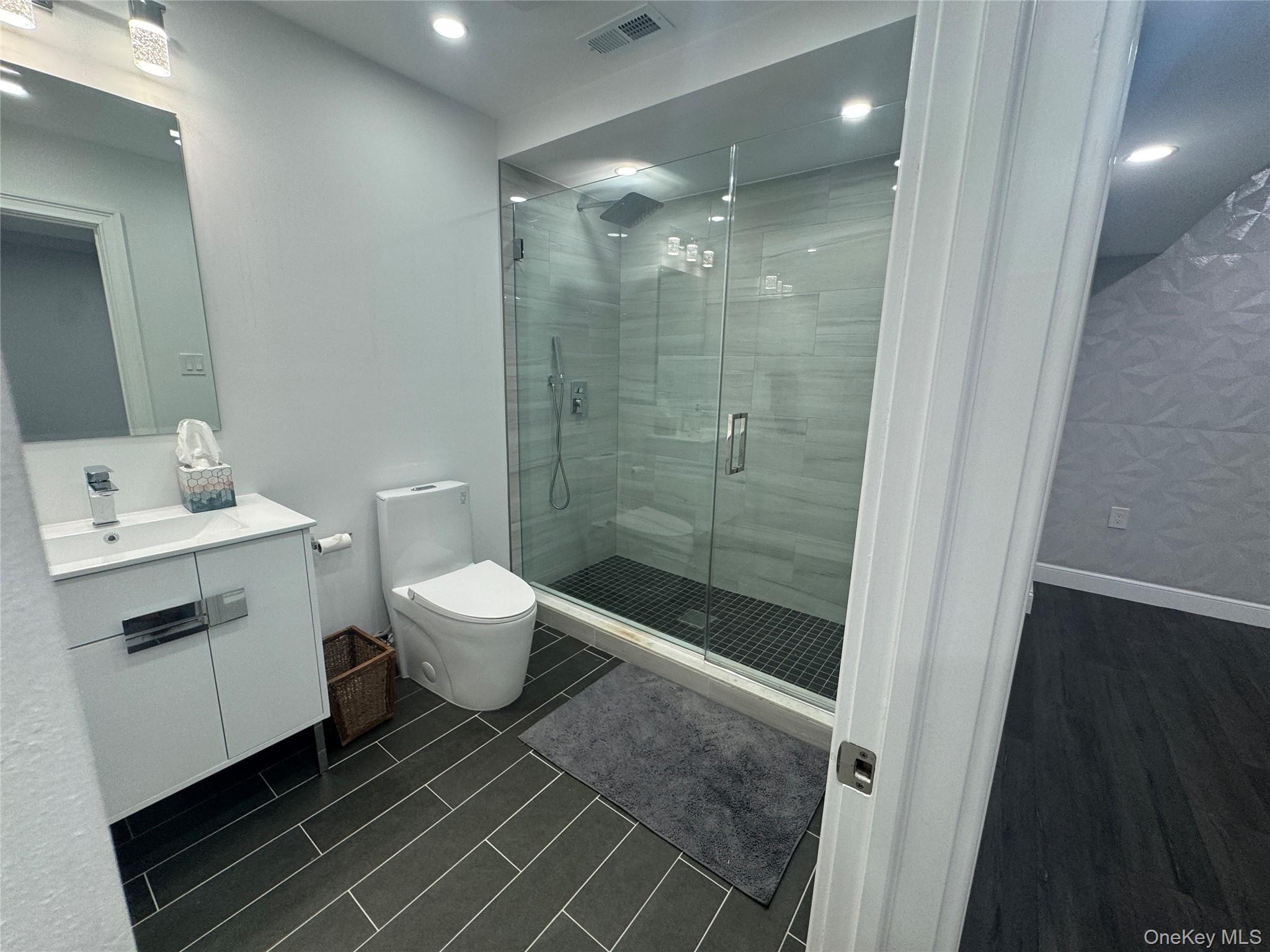 221 Rivendell Court, Melville, NY 11747