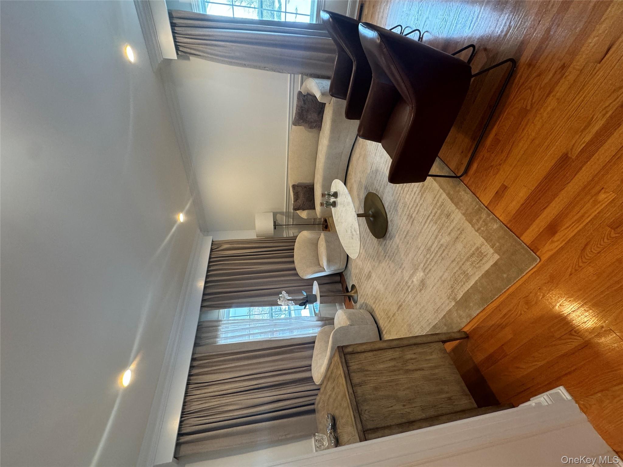 221 Rivendell Court, Melville, NY 11747