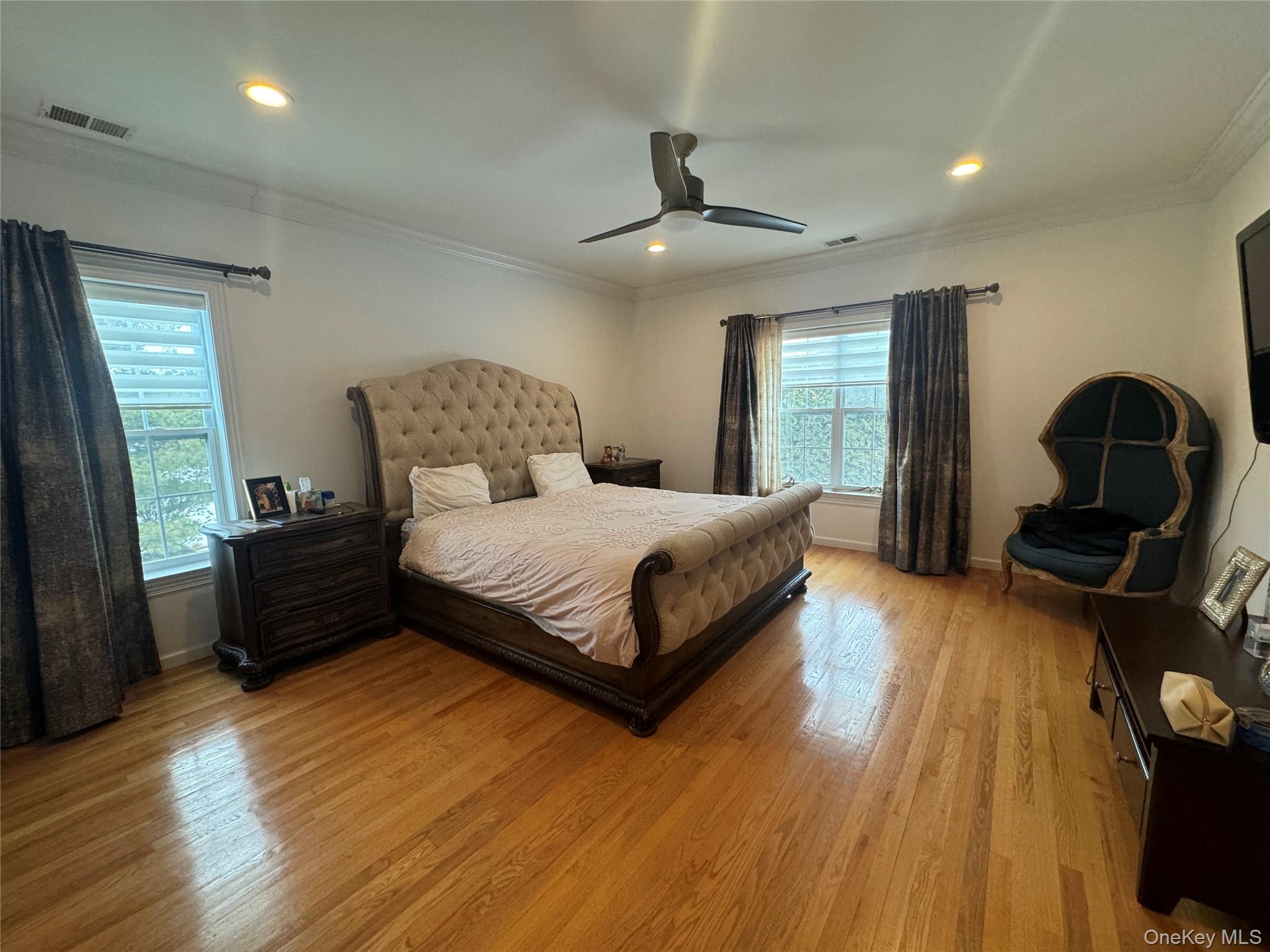 221 Rivendell Court, Melville, NY 11747