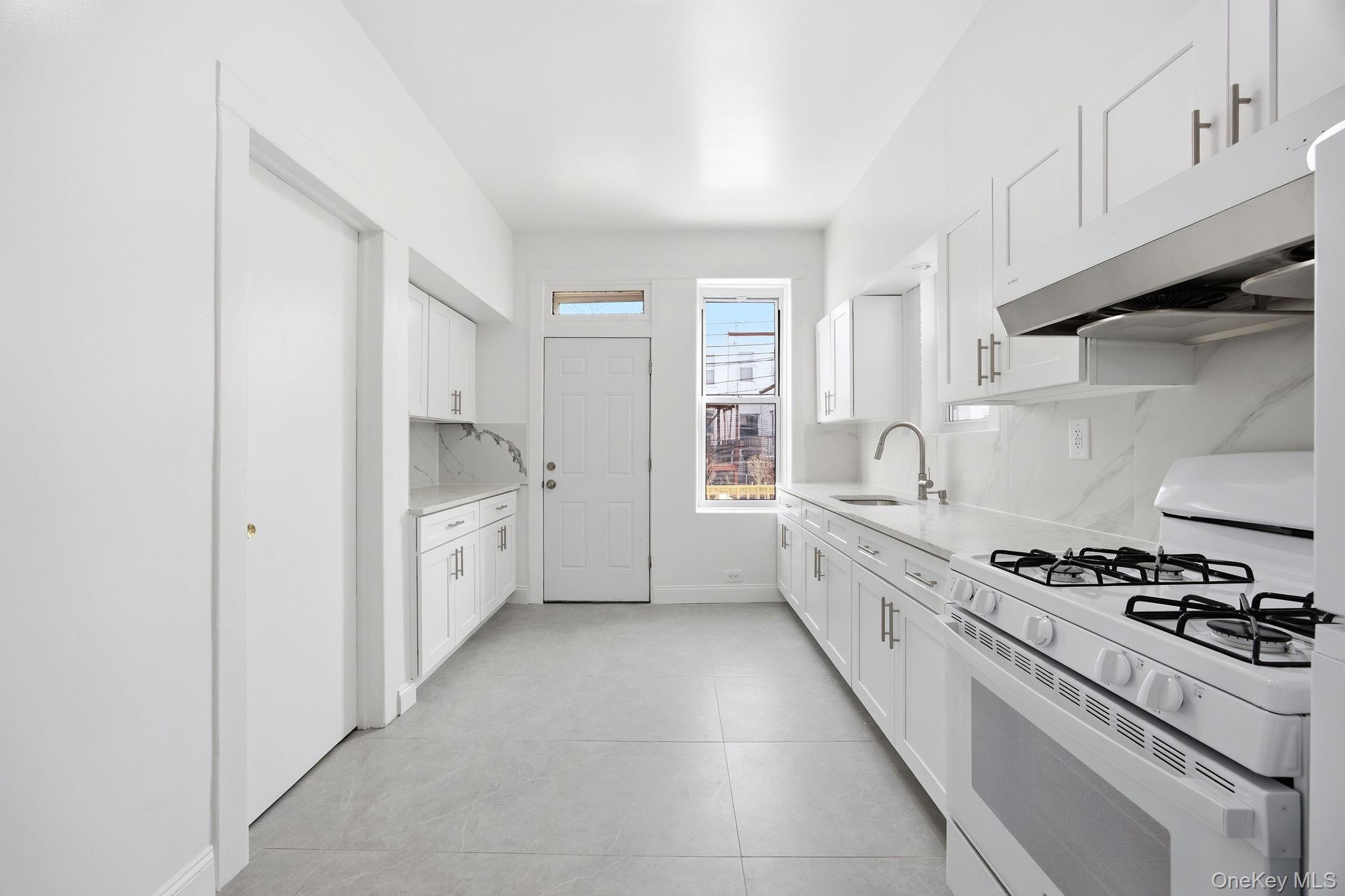 1739 W 9th Street, Brooklyn, NY 11223