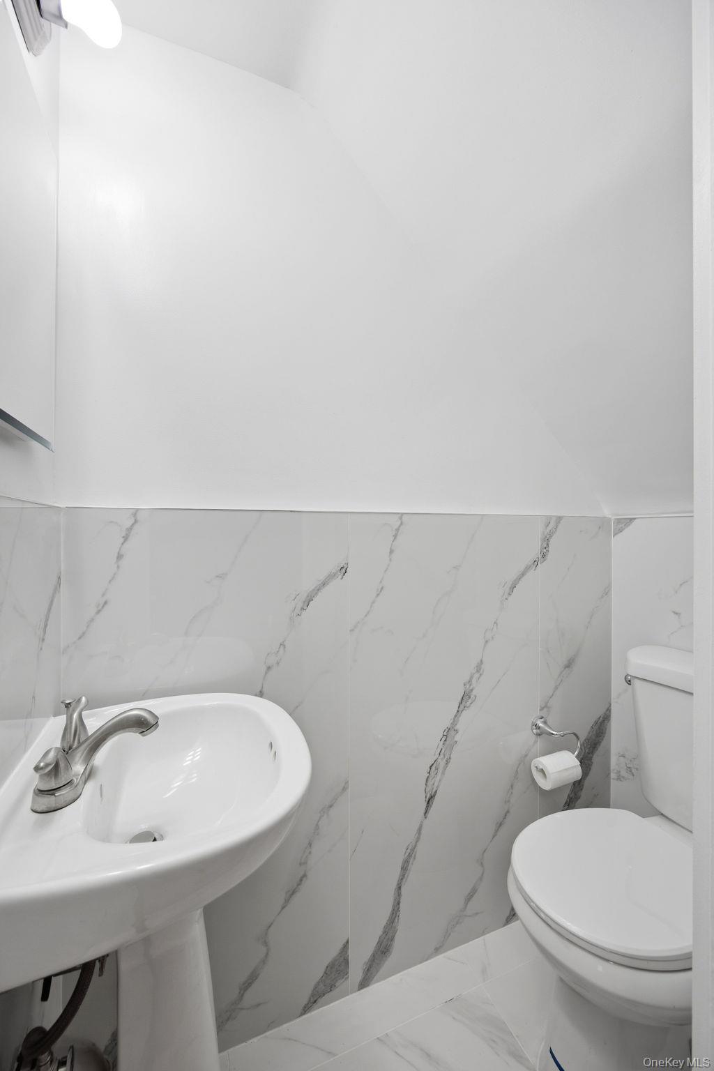 1739 W 9th Street, Brooklyn, NY 11223