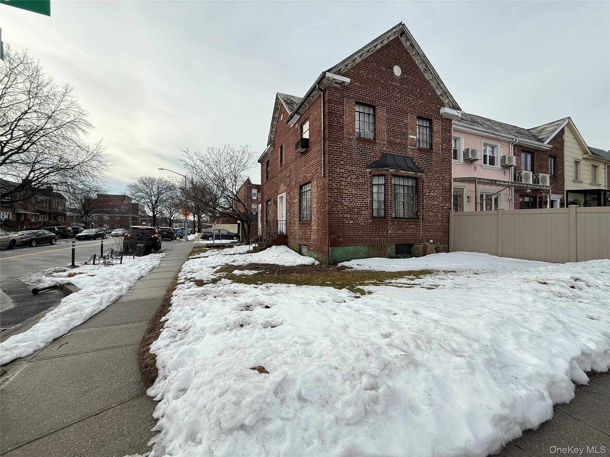 7504 147th Street, Flushing, NY 11367