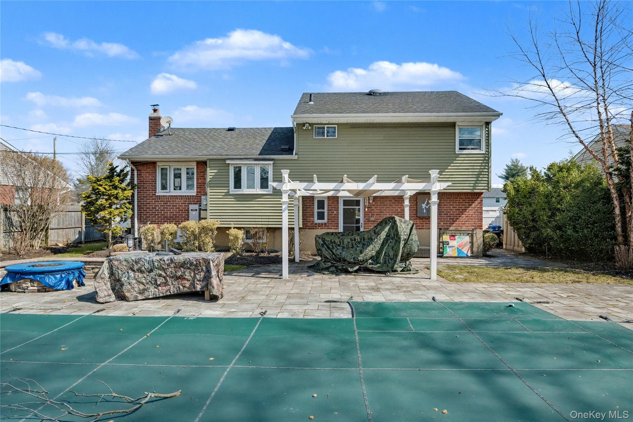 57 Richfield Street, Plainview, NY 11803