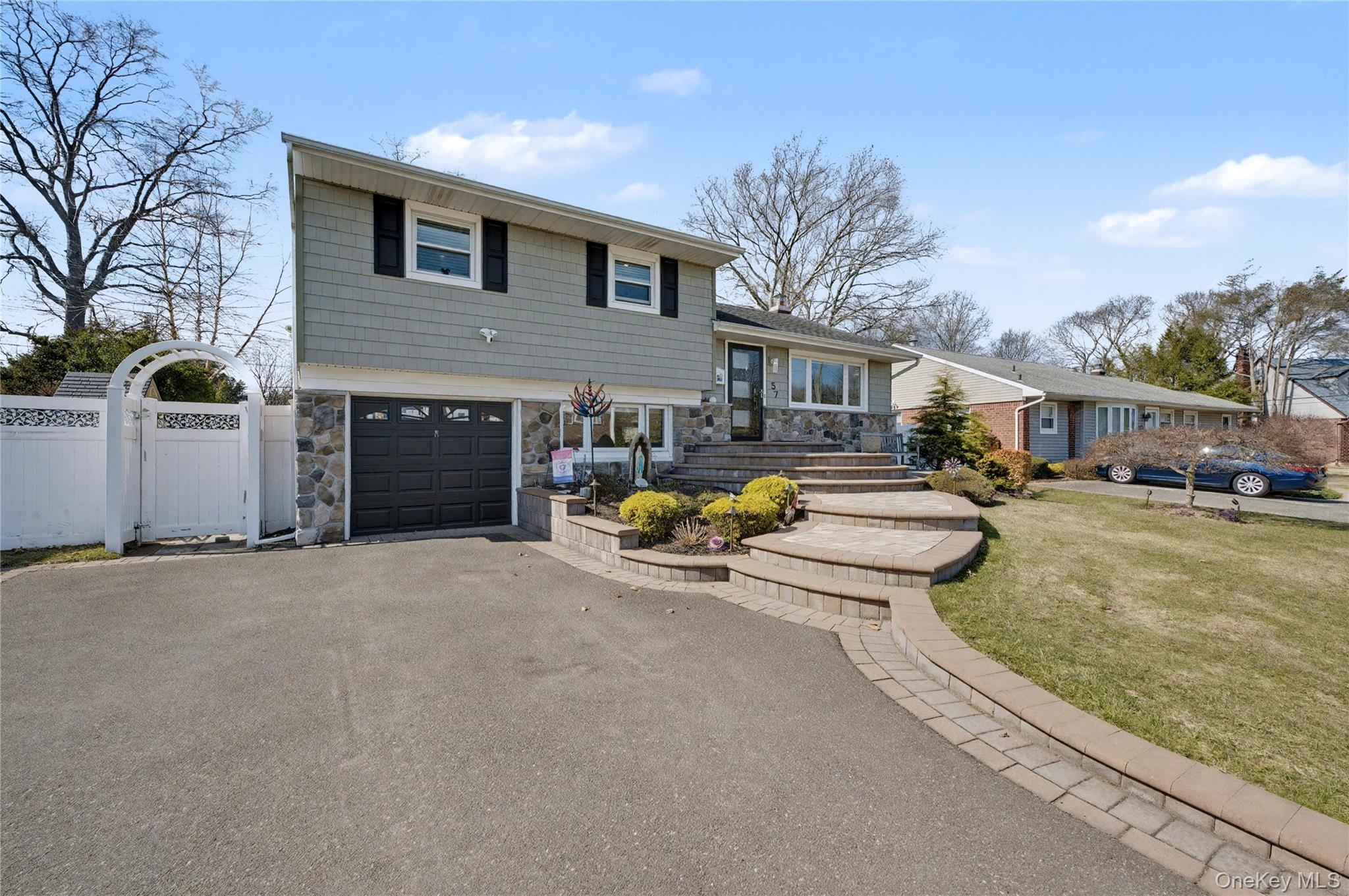 57 Richfield Street, Plainview, NY 11803