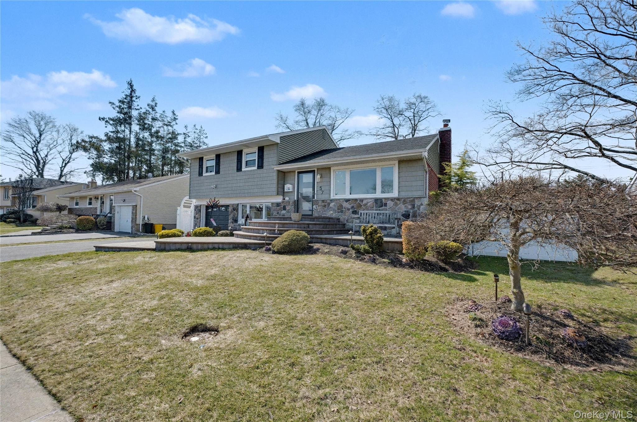 57 Richfield Street, Plainview, NY 11803