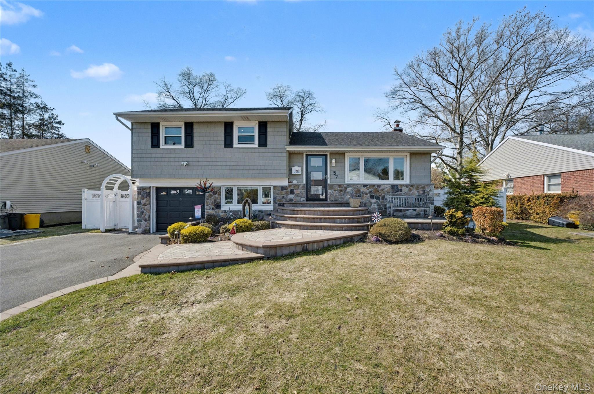 57 Richfield Street, Plainview, NY 11803