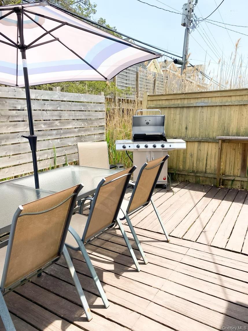 298 Cottage Walk, Ocean Beach, NY 11770