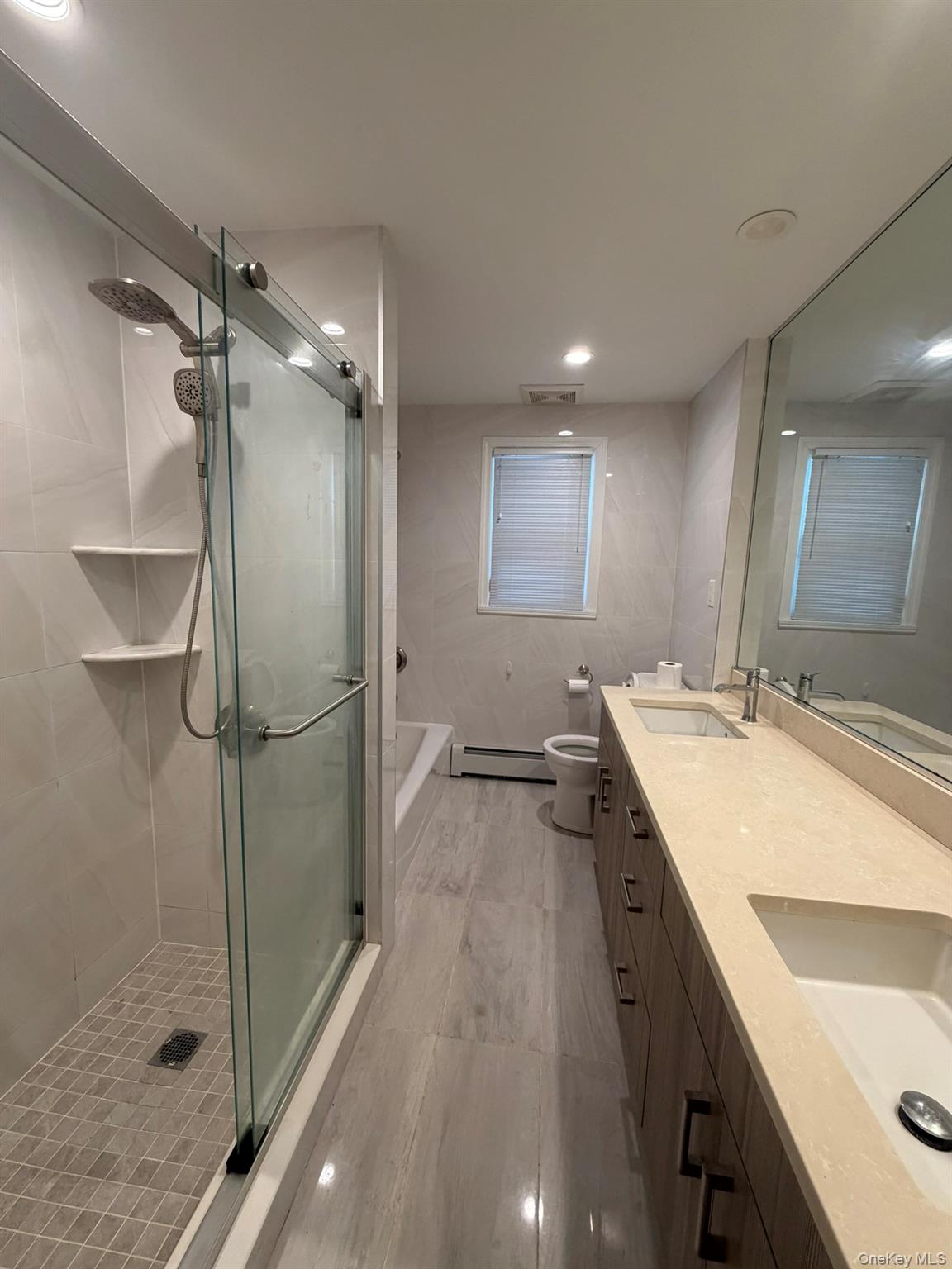 32 Montana Court, Syosset, NY 11791