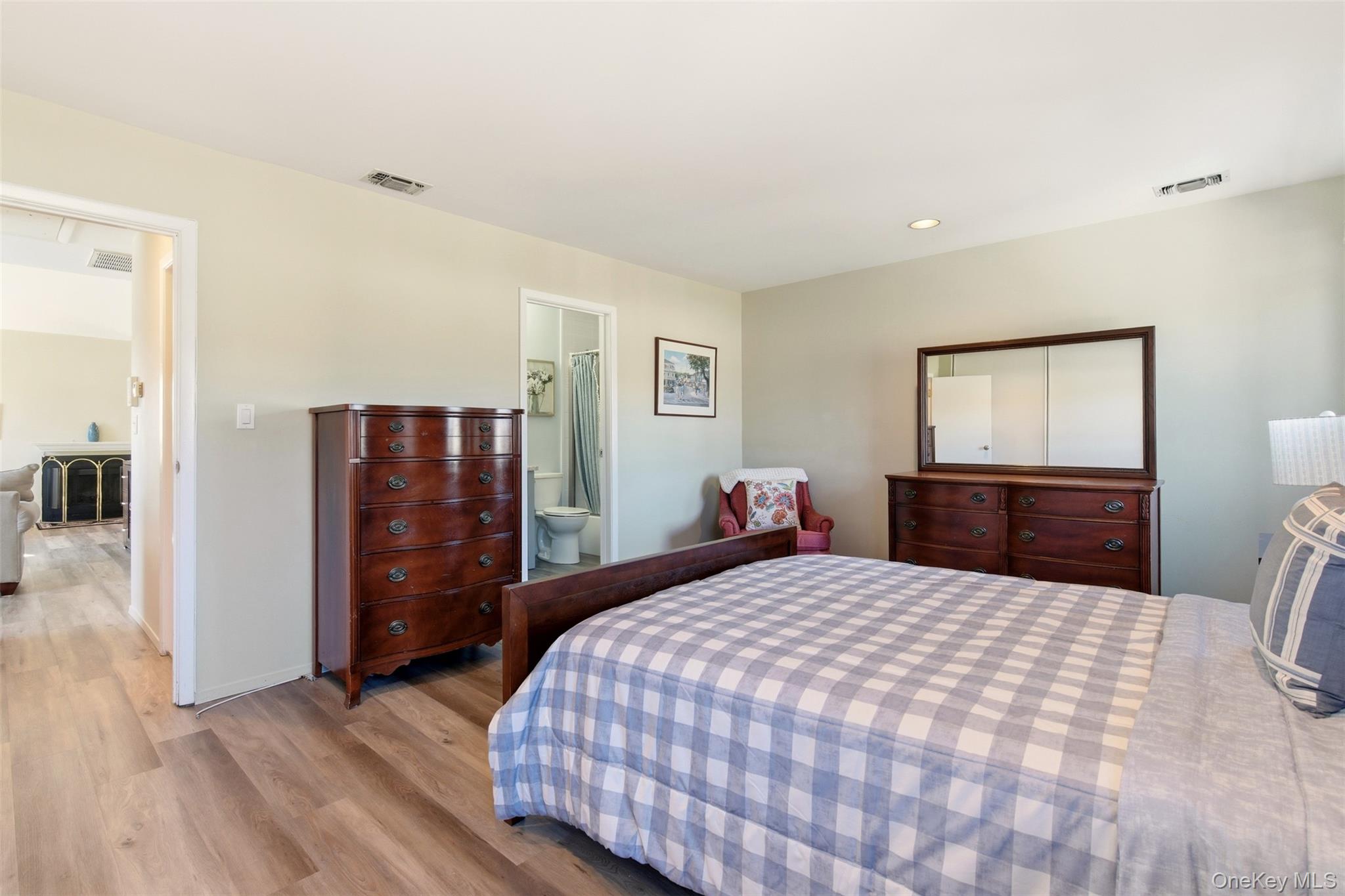 11 Balsam Court # 11, Wantagh, NY 11793