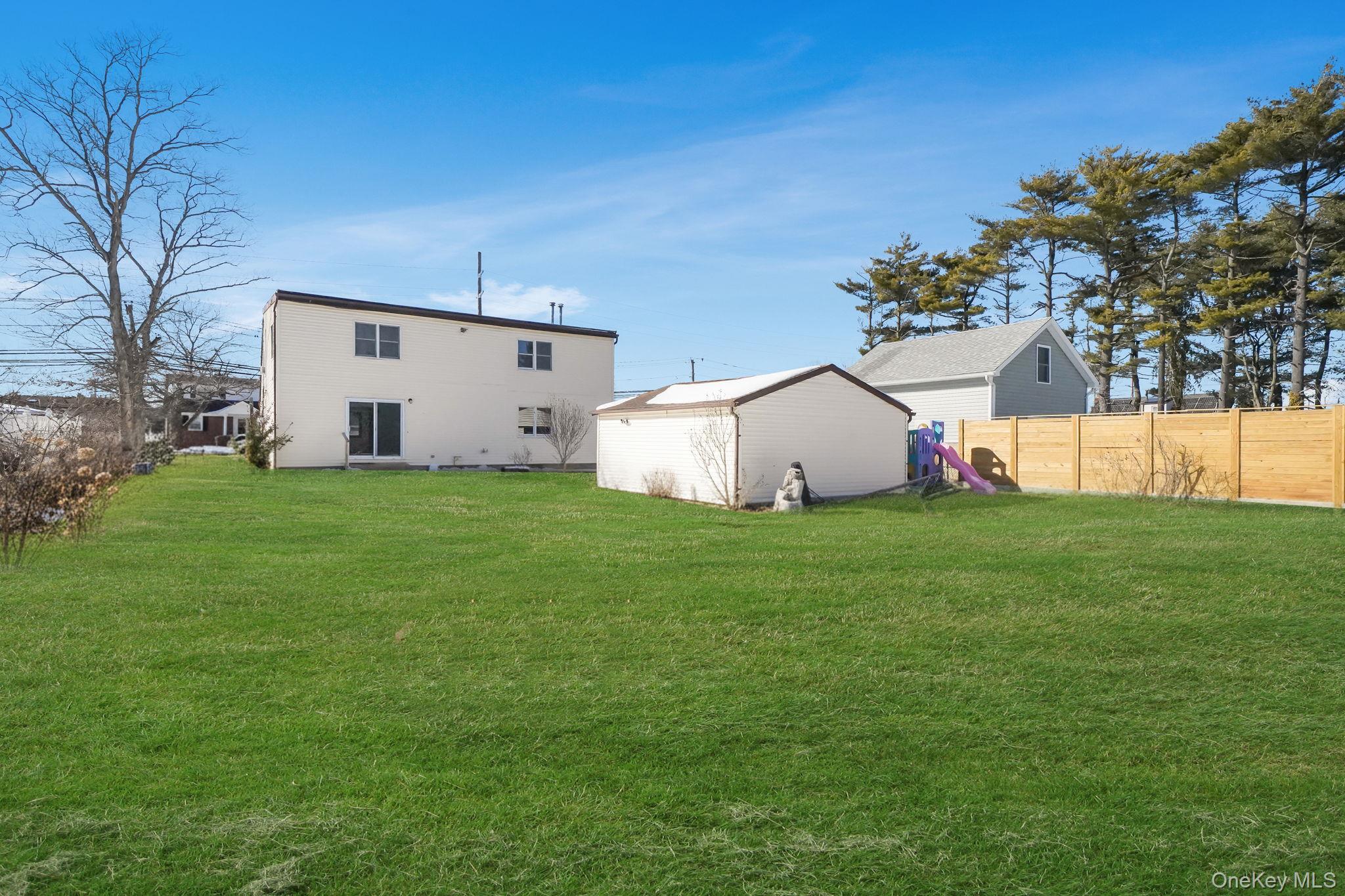 467 Carlls Path, Deer Park, NY 11729