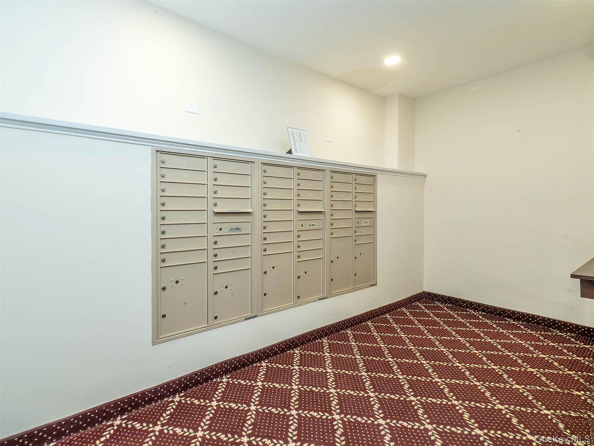 32 Pearsall # 2D, Glen Cove, NY 11542