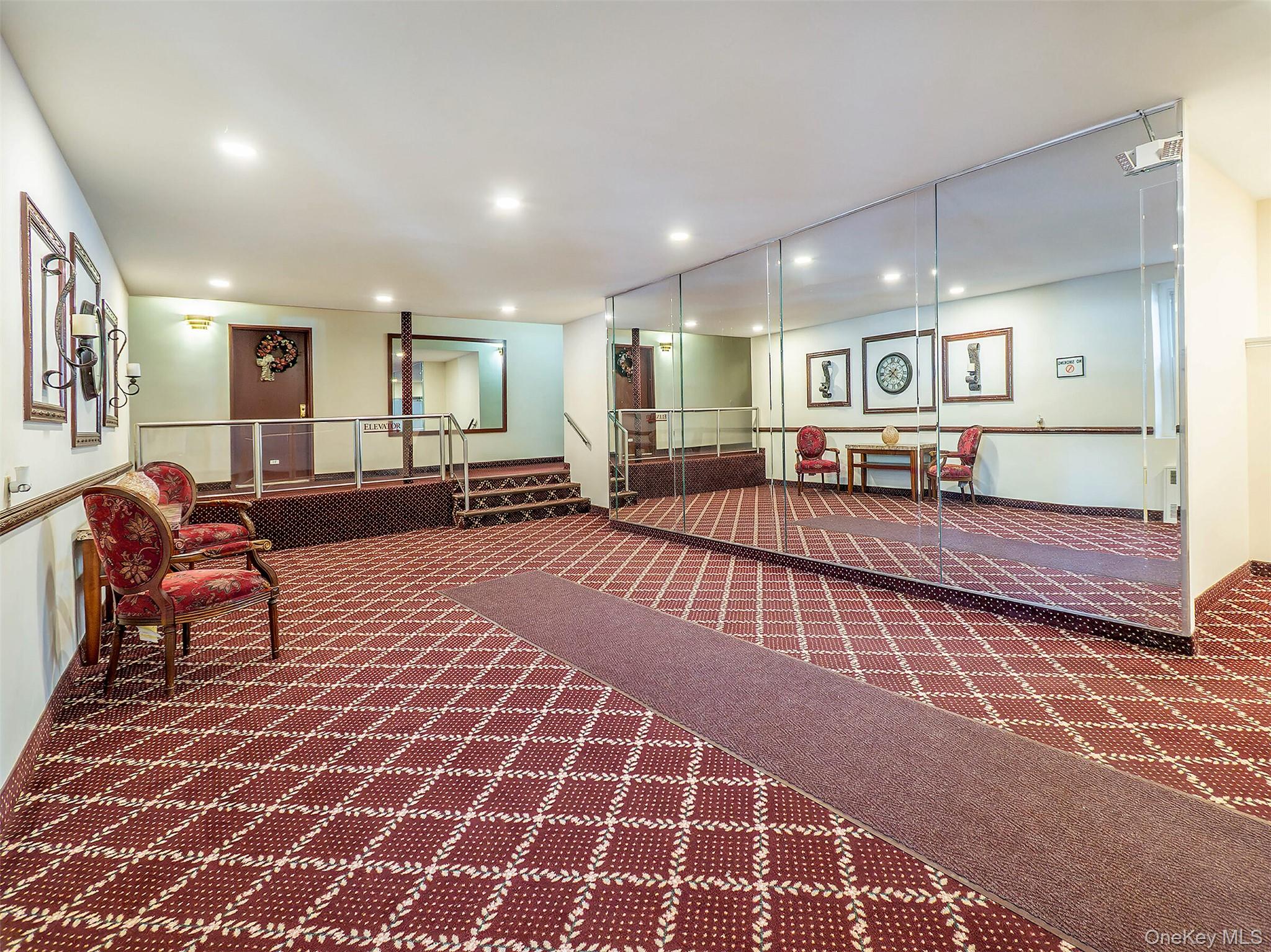 32 Pearsall # 2D, Glen Cove, NY 11542