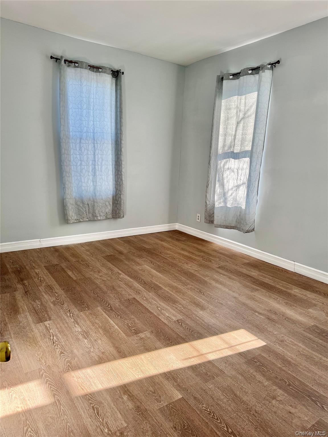 724 E. 216 Street # #4D, Bronx, NY 10467