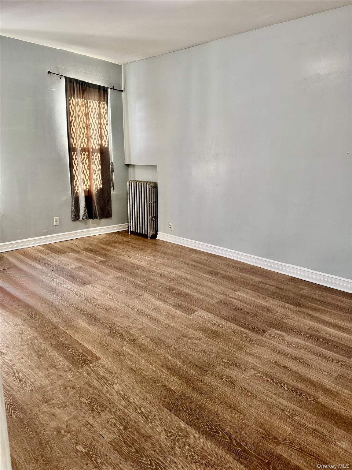 724 E. 216 Street # #4D, Bronx, NY 10467