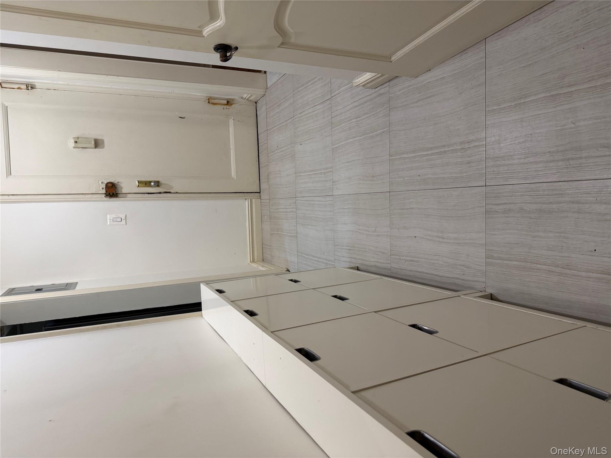 13518 78th Avenue # 13F, Flushing, NY 11367