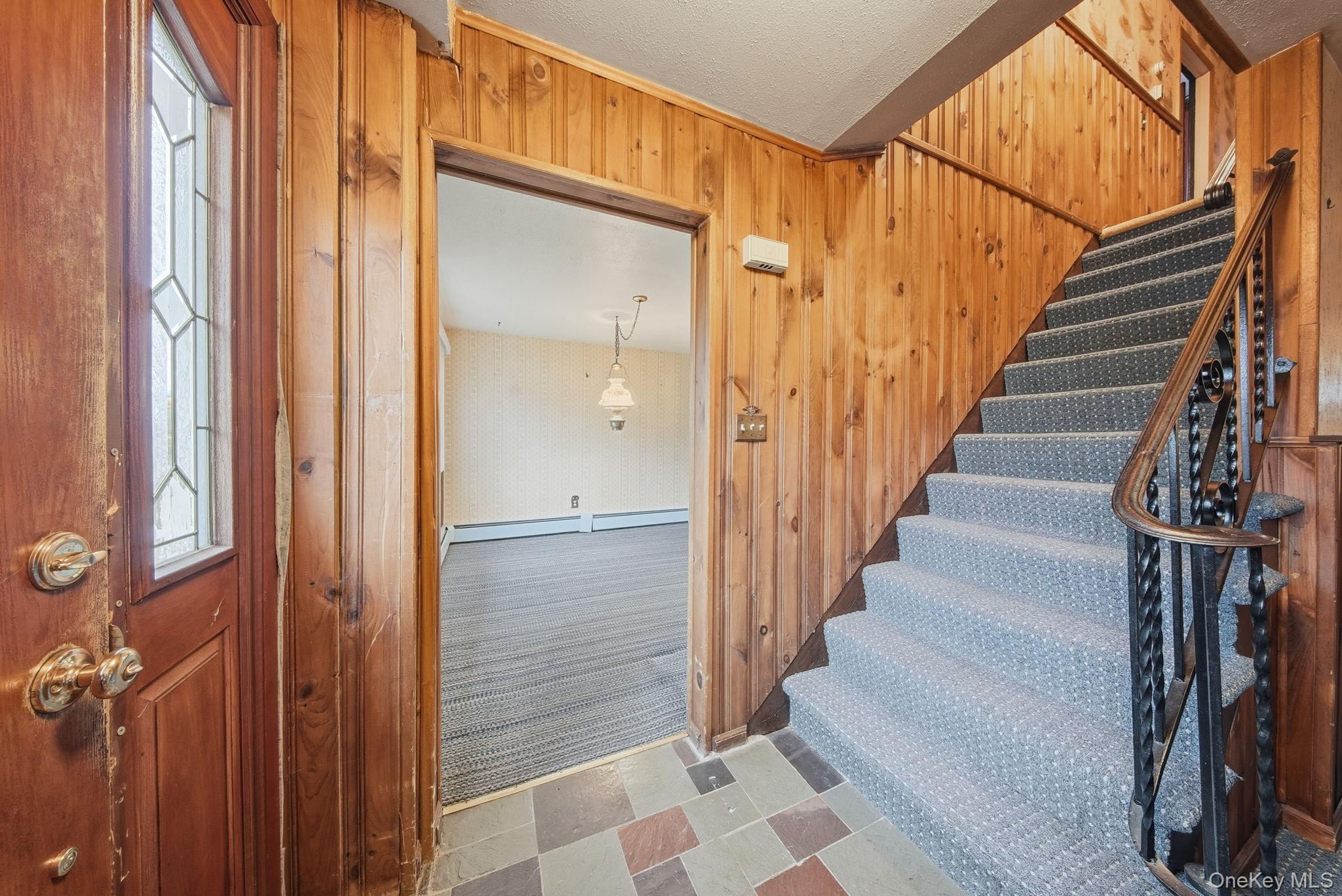 16 Mountain Avenue, Middletown, NY 10940