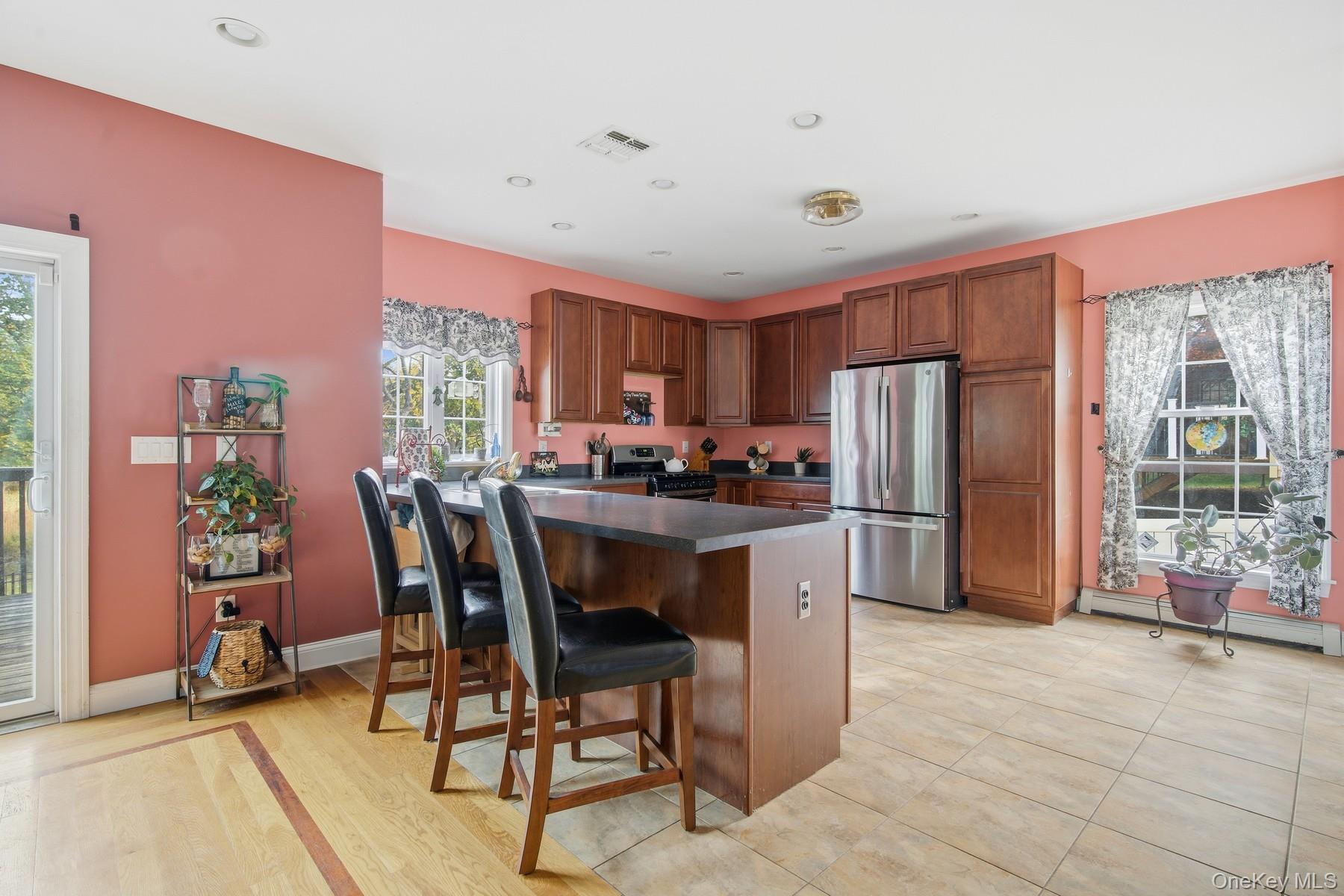 28 Hewitt Street, Garnerville, NY 10923