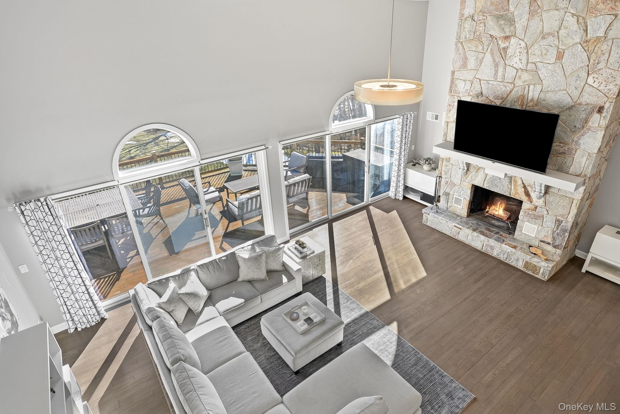 2 Hemlock Rise, Armonk, NY 10504