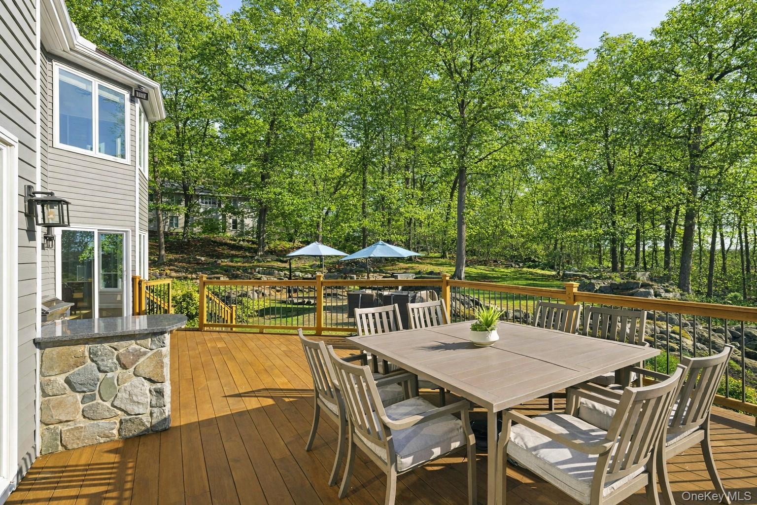 2 Hemlock Rise, Armonk, NY 10504