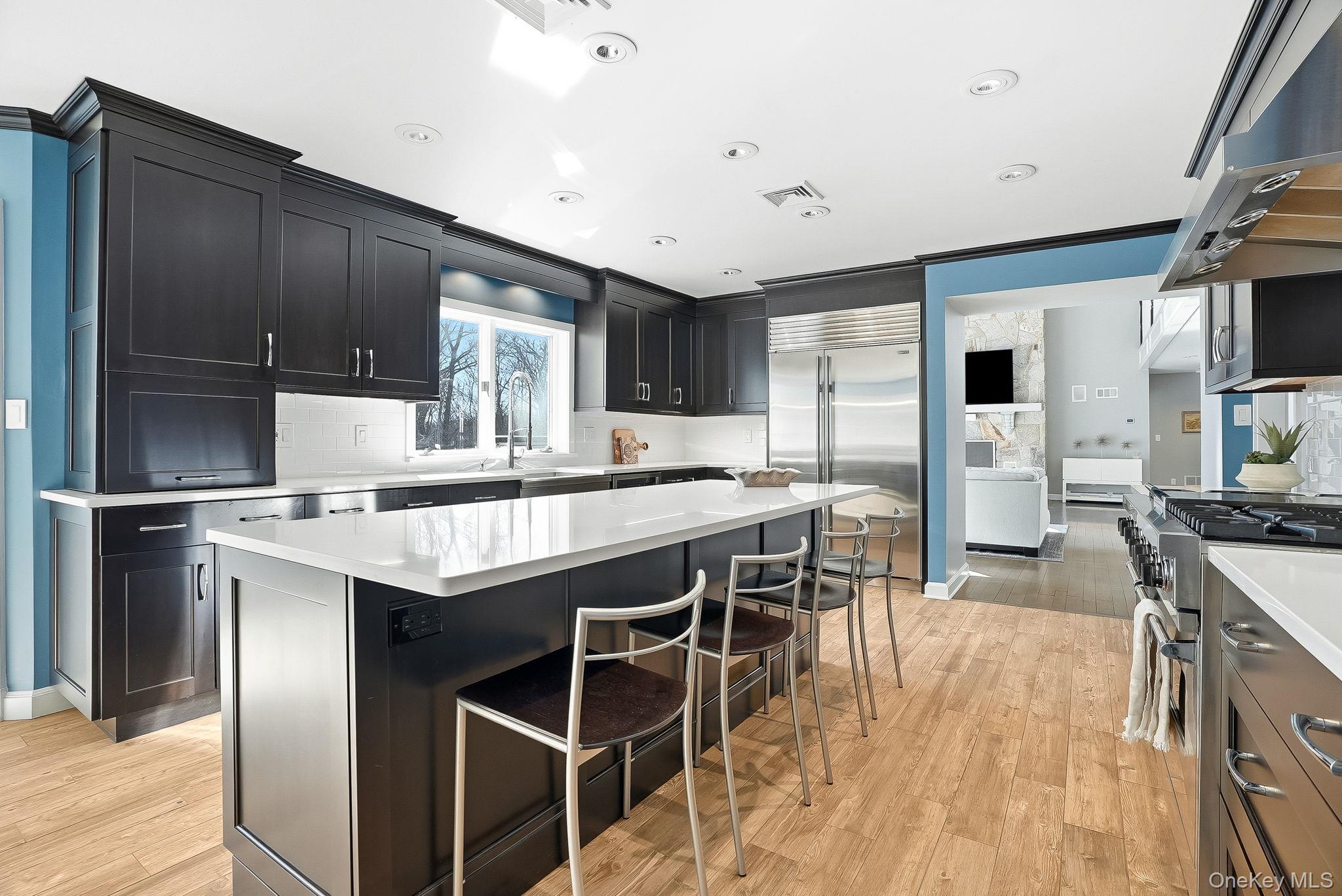 2 Hemlock Rise, Armonk, NY 10504