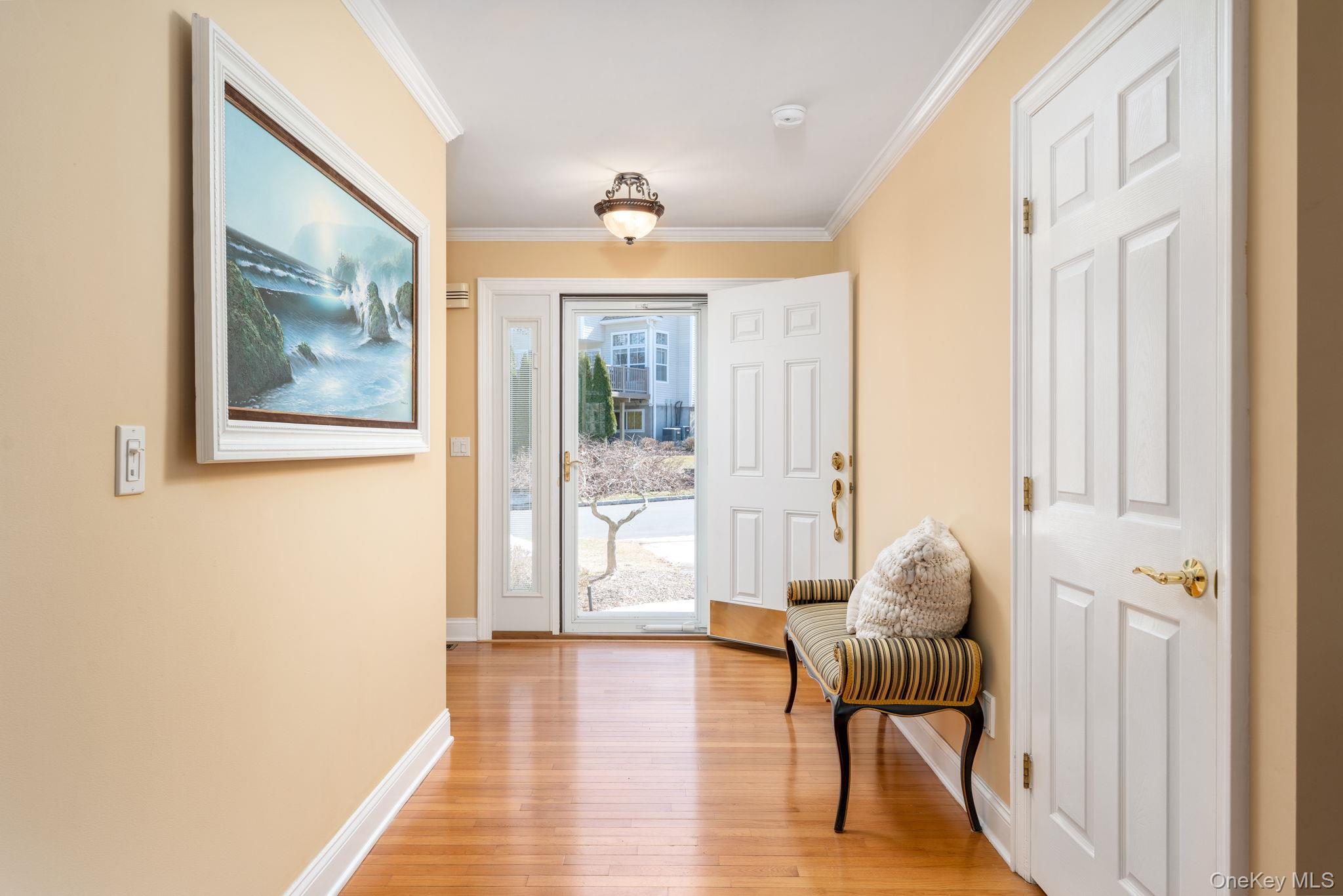 14 Vantage Court, Port Jefferson, NY 11777